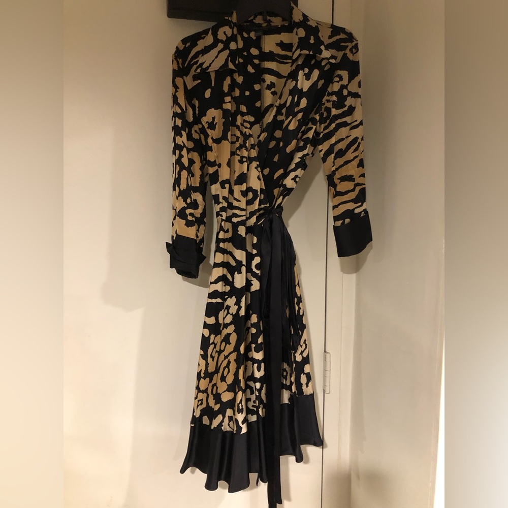 Wrap dress, over knee, worn twice, 100% silk